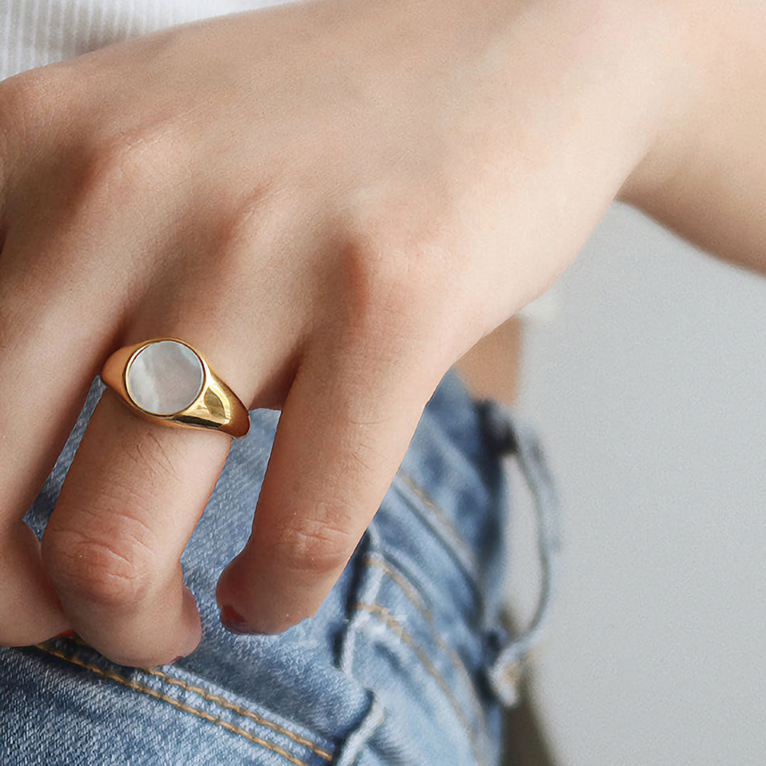 Madre Perla Ring