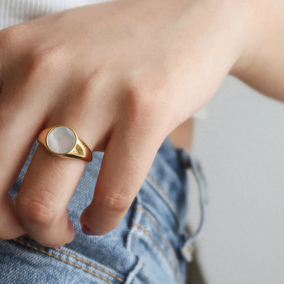 Madre Perla Ring