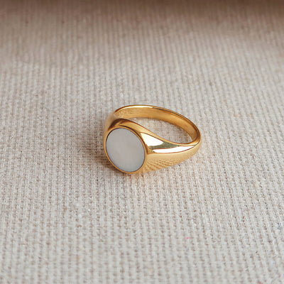 Madre Perla Ring