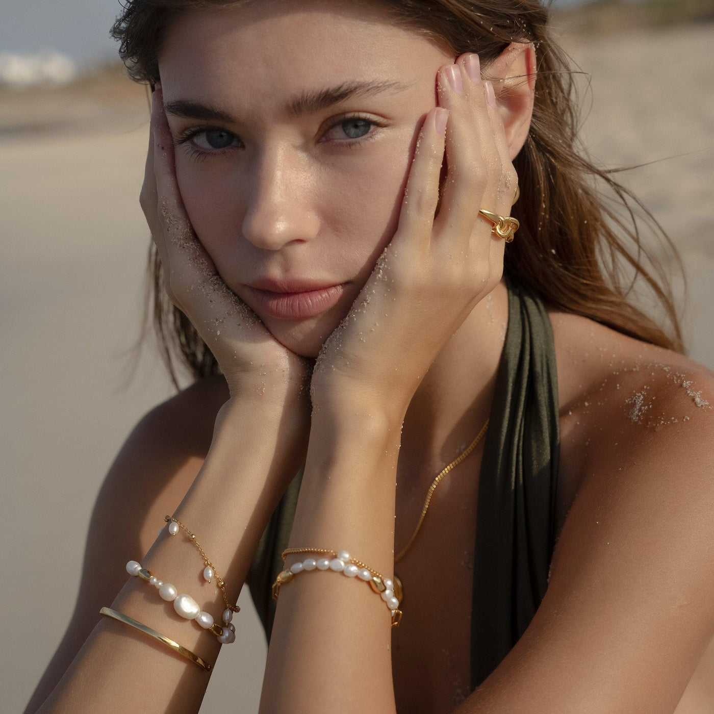 Pulsera de perlas a la deriva